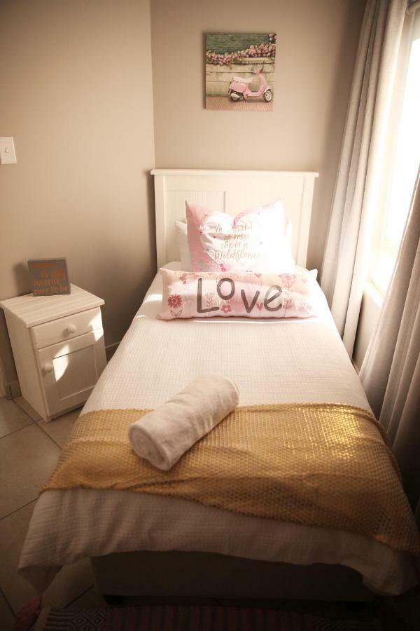 Mari-Amor Self-Catering Apartments 莫塞尔湾 外观 照片